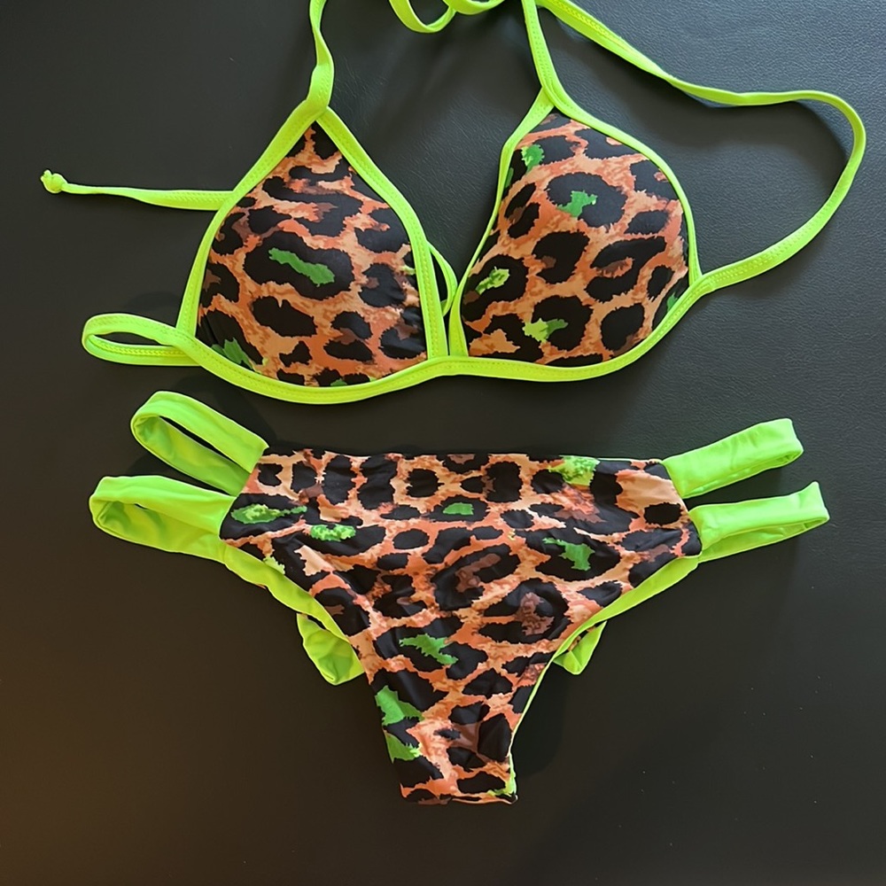 Dollboxx bikinis